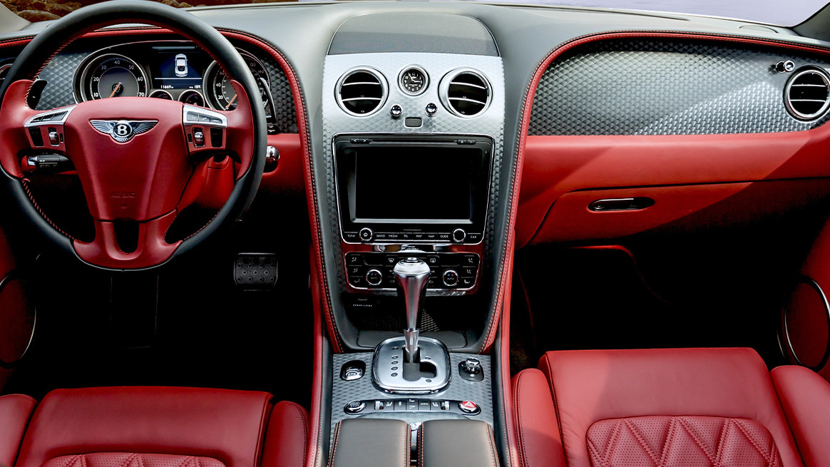 Luxury Car Rentals in Dubai