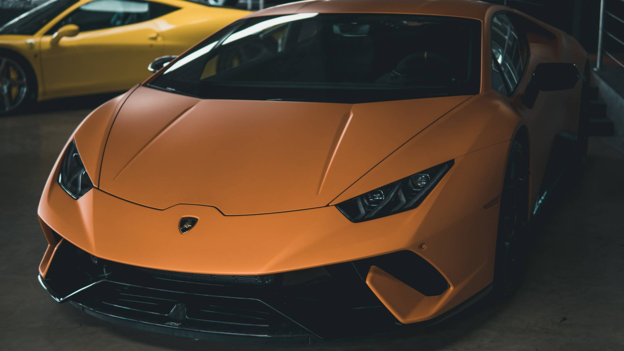 Luxury Car Rentals in Dubai
