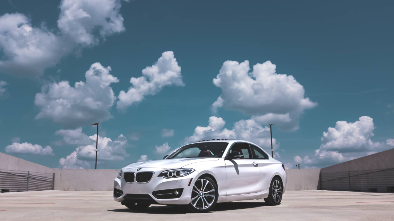 Luxury Car Rentals in Dubai