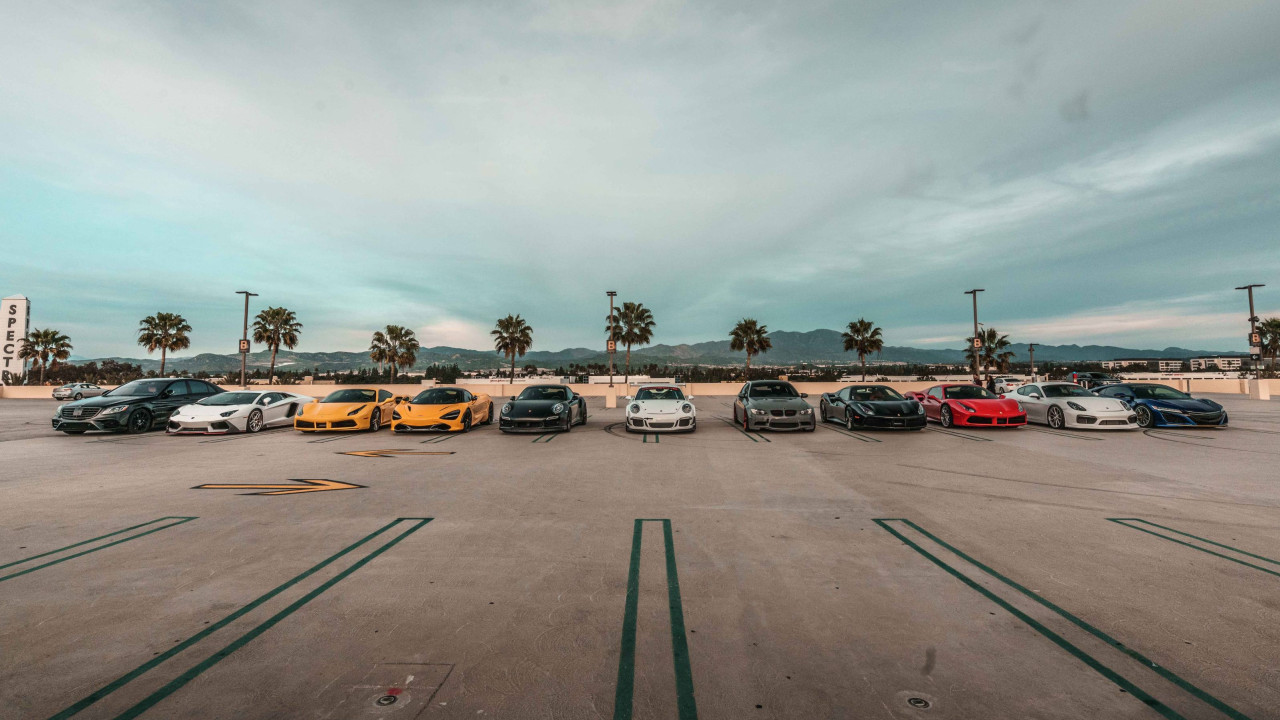 Luxury Car Rentals in Dubai