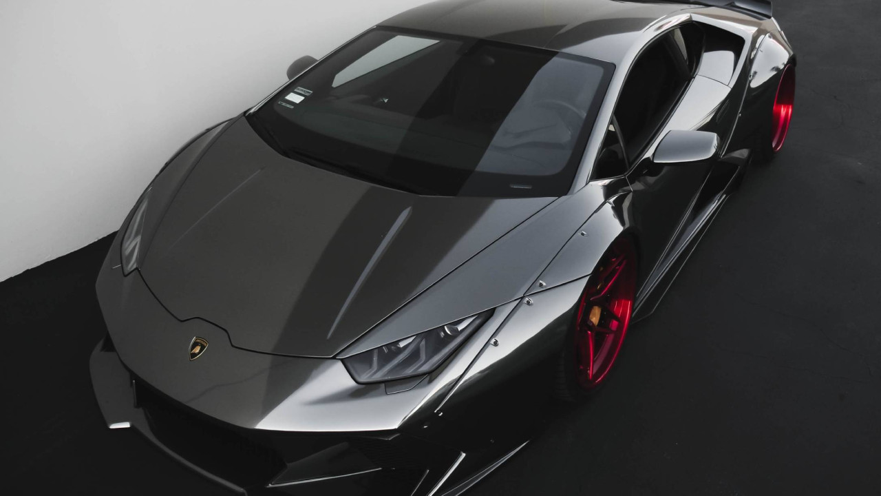 Luxury Car Rentals in Dubai
