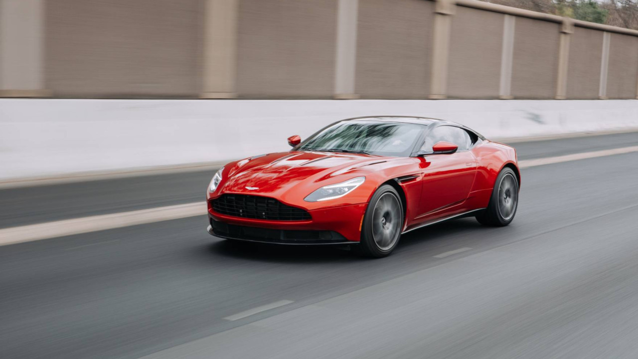 Luxury Car Rentals in Dubai