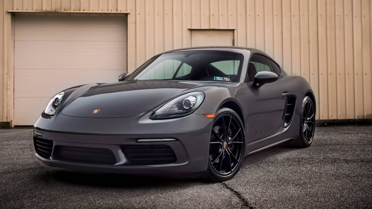 Luxury Car Rentals in Dubai