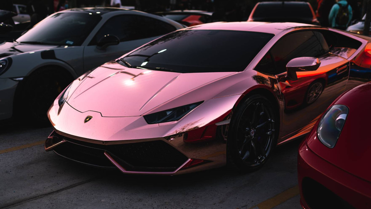 Luxury Car Rentals in Dubai