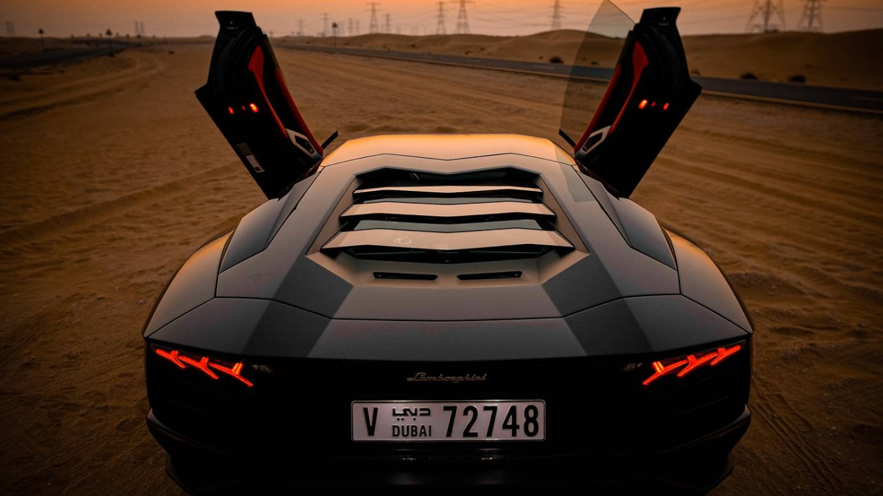 Luxury Car Rentals in Dubai