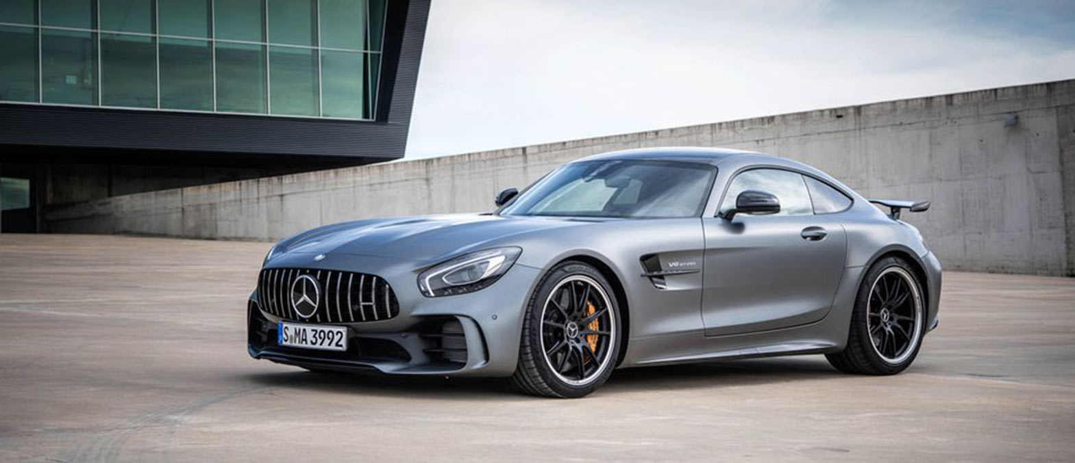 Mercedes Benz GTS AMG interior and exterior views - Image 2