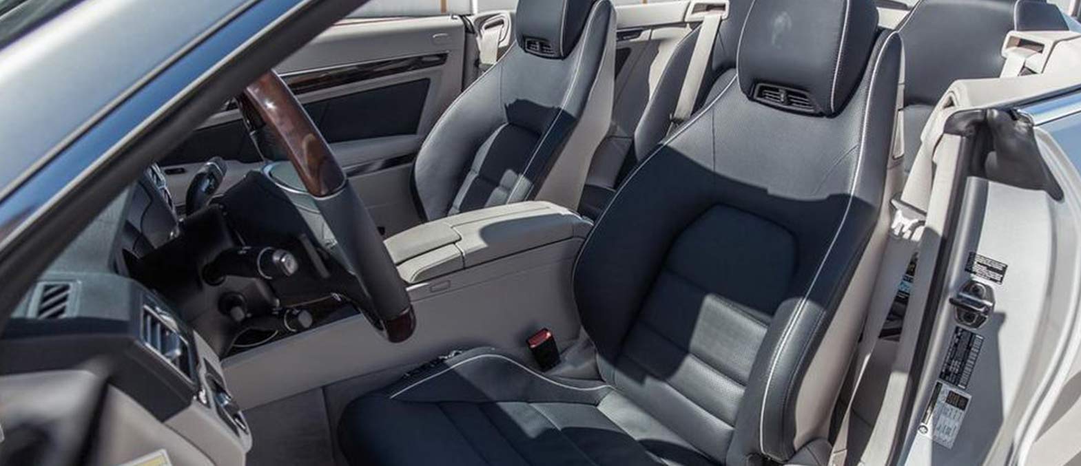 Mercedes E-Class Convertible interior and exterior views - Image 3