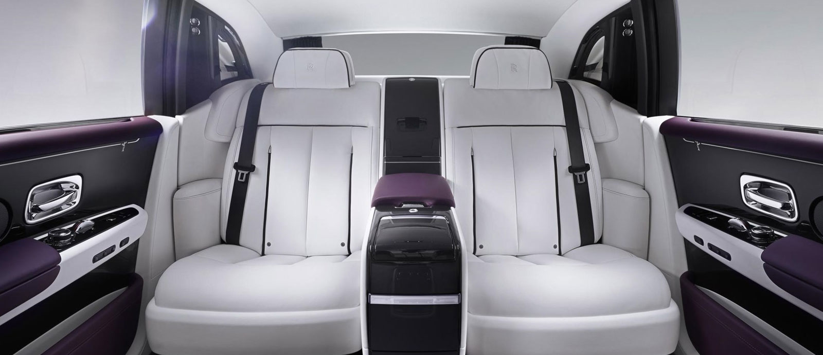 Rolls Royce Phantom interior and exterior views - Image 4