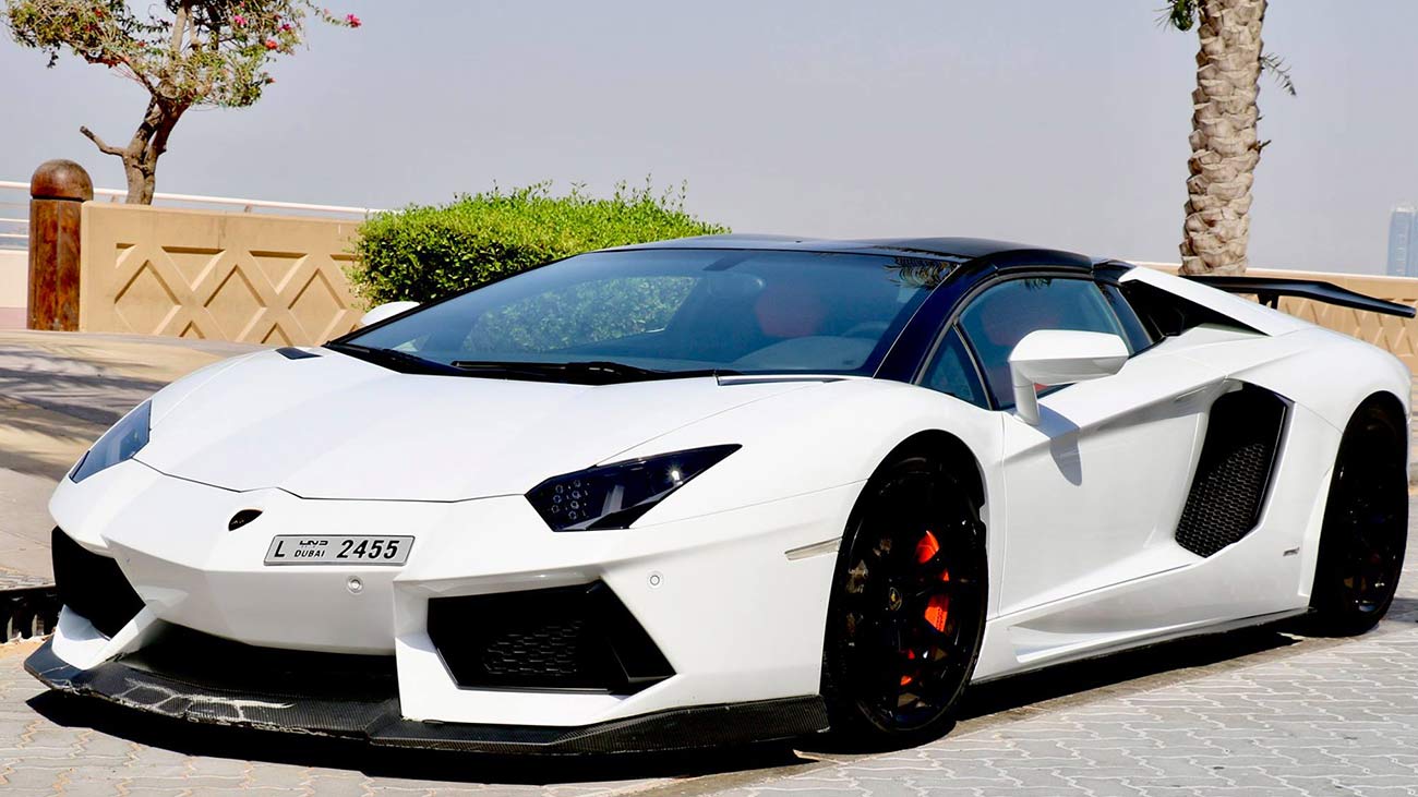 Rent Lamborghini Aventador LP700 in Dubai - Luxury car rental