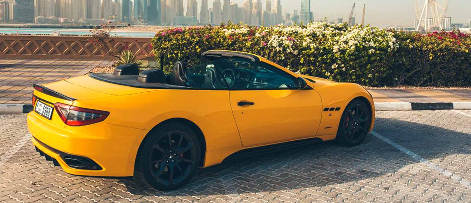 Maserati GranCabrio interior and exterior views - Image 5