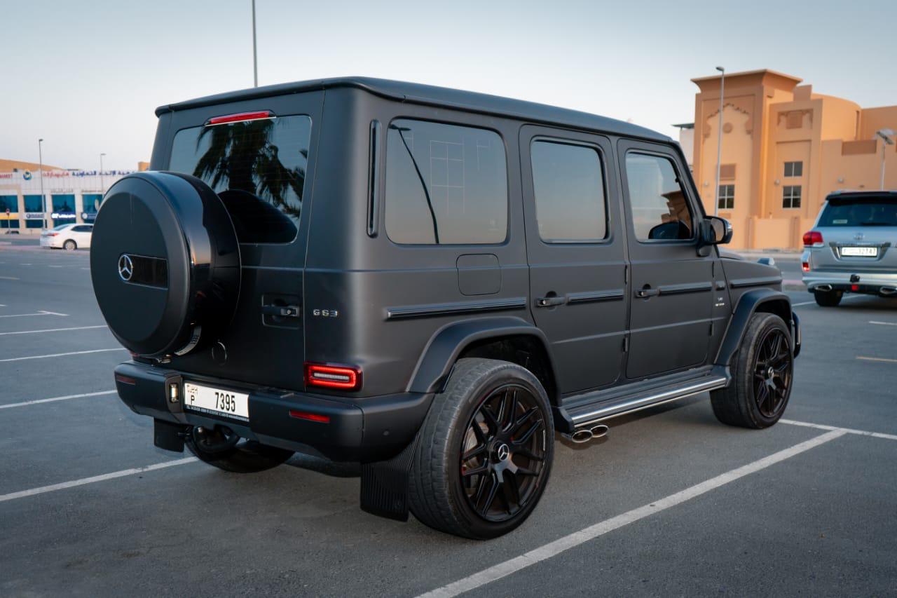 Mercedes G63 interior and exterior views - Image 3
