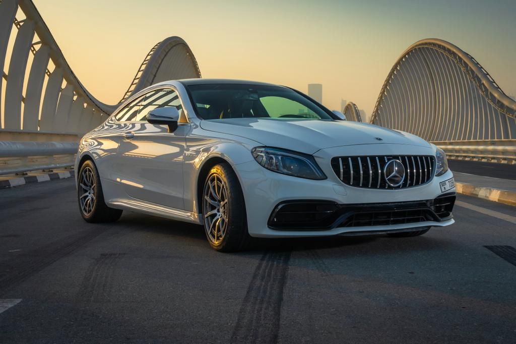 Mercedes C63 AMG interior and exterior views - Image 3