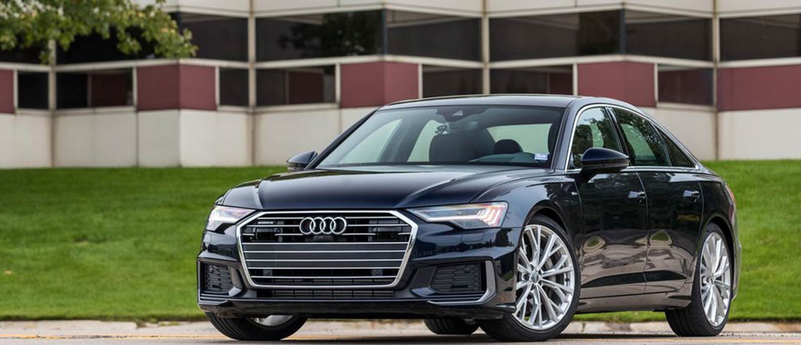 Rent Audi A6 in Dubai - Luxury car rental