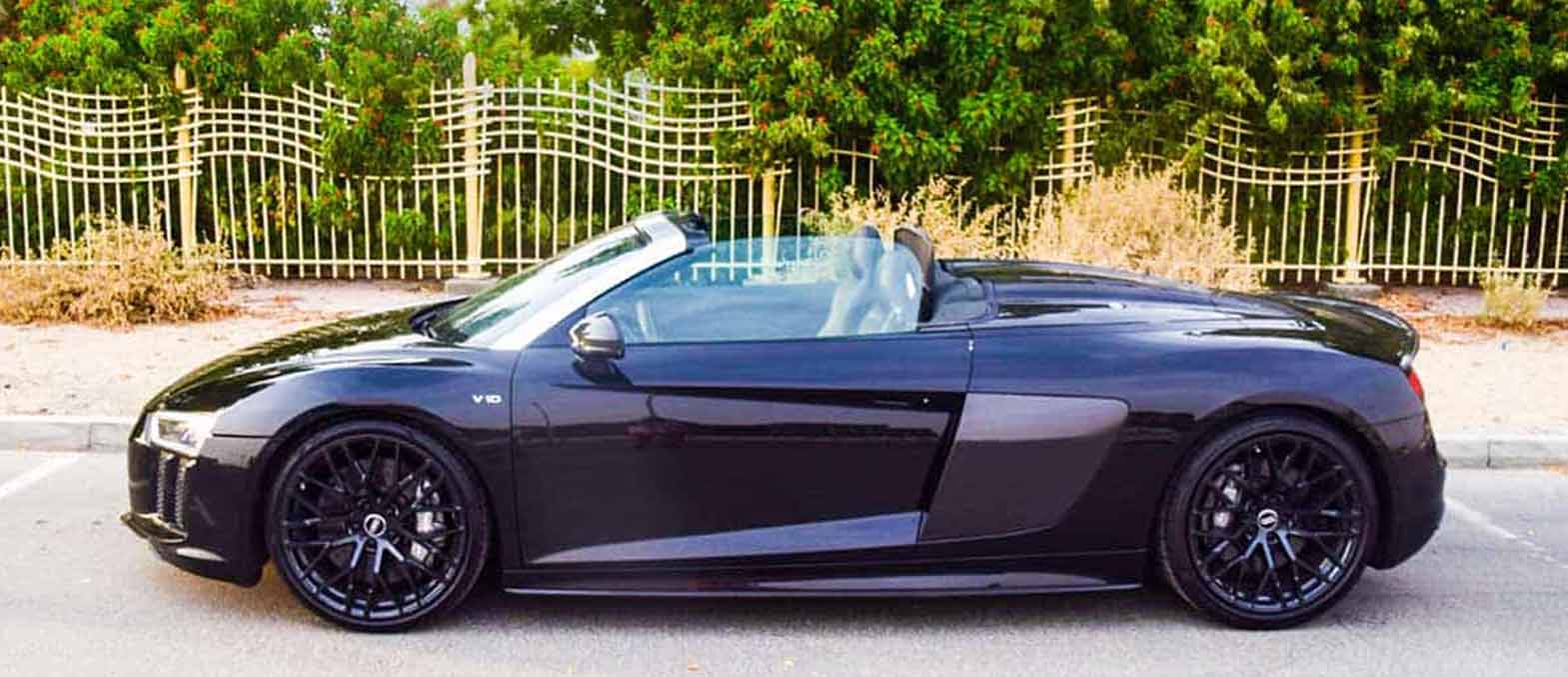 Audi R8 interior and exterior views - Image 6