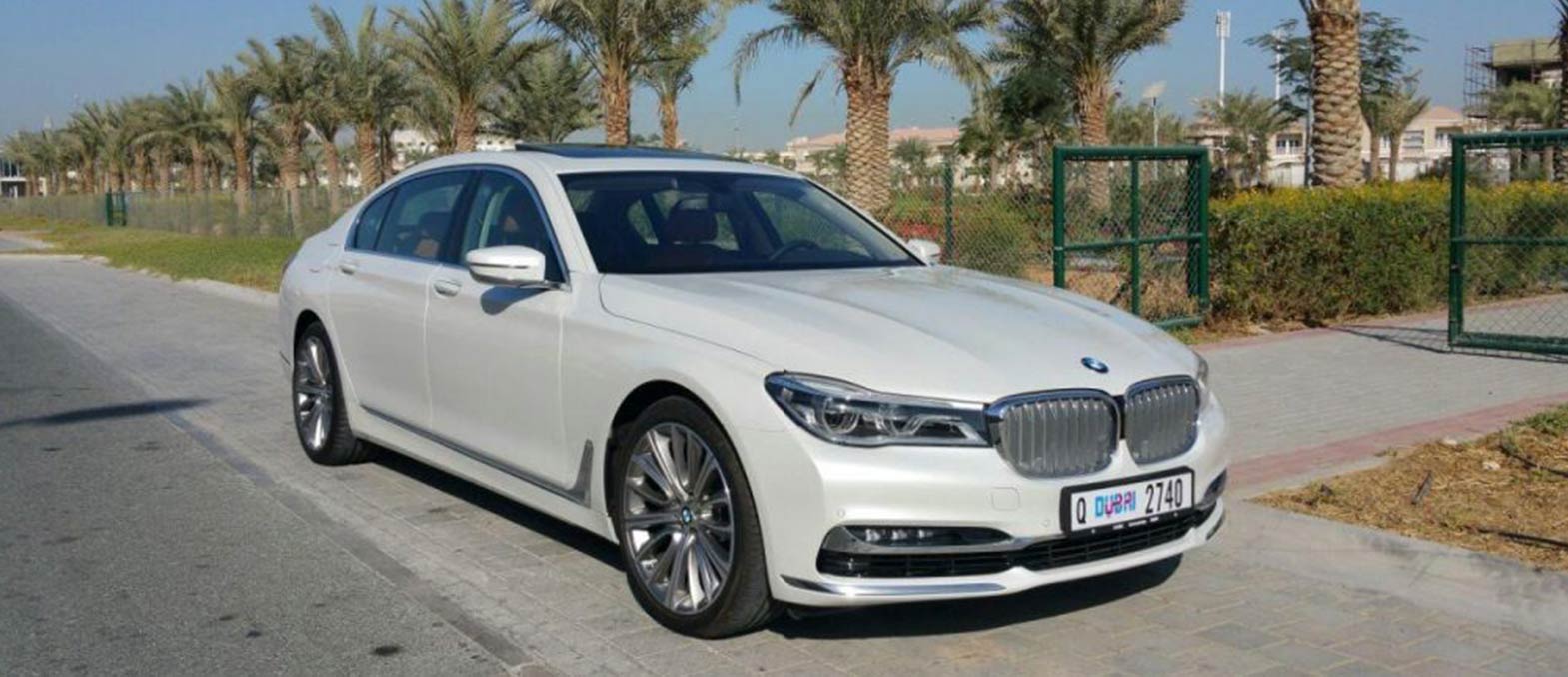 BMW 7 Series interior and exterior views - Image 2