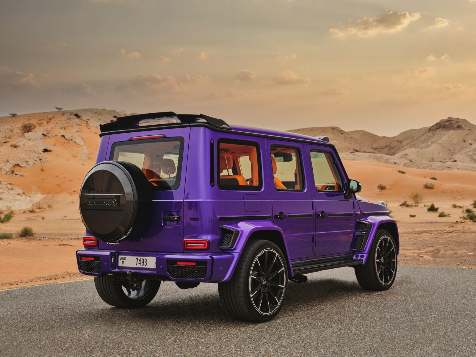 Mercedes G63 Brabus kit interior and exterior views - Image 5