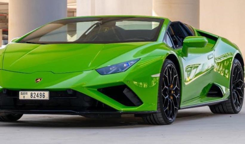 Lamborghini Huracan EVO Spyder interior and exterior views - Image 1