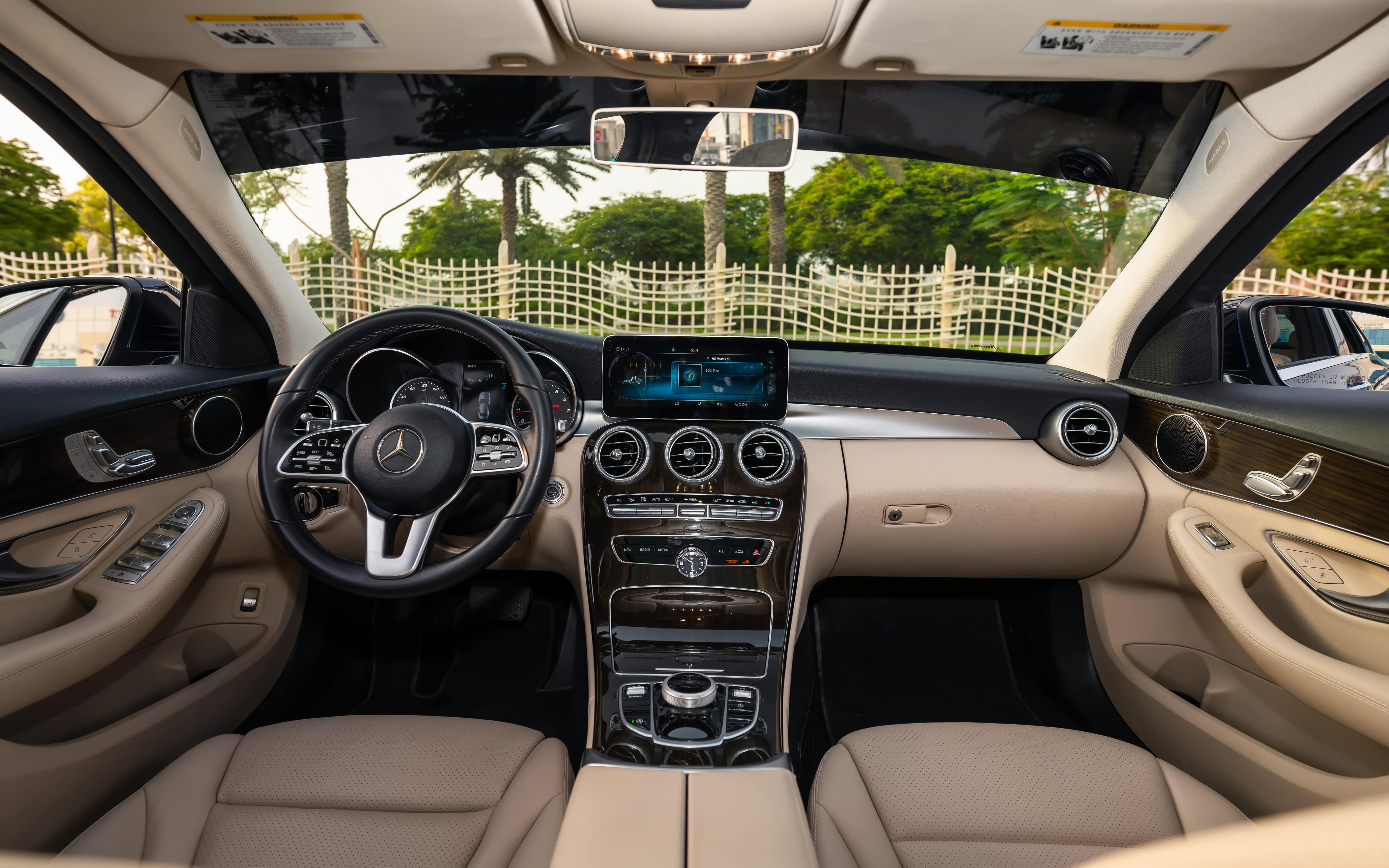 Mercedes C300 interior and exterior views - Image 6