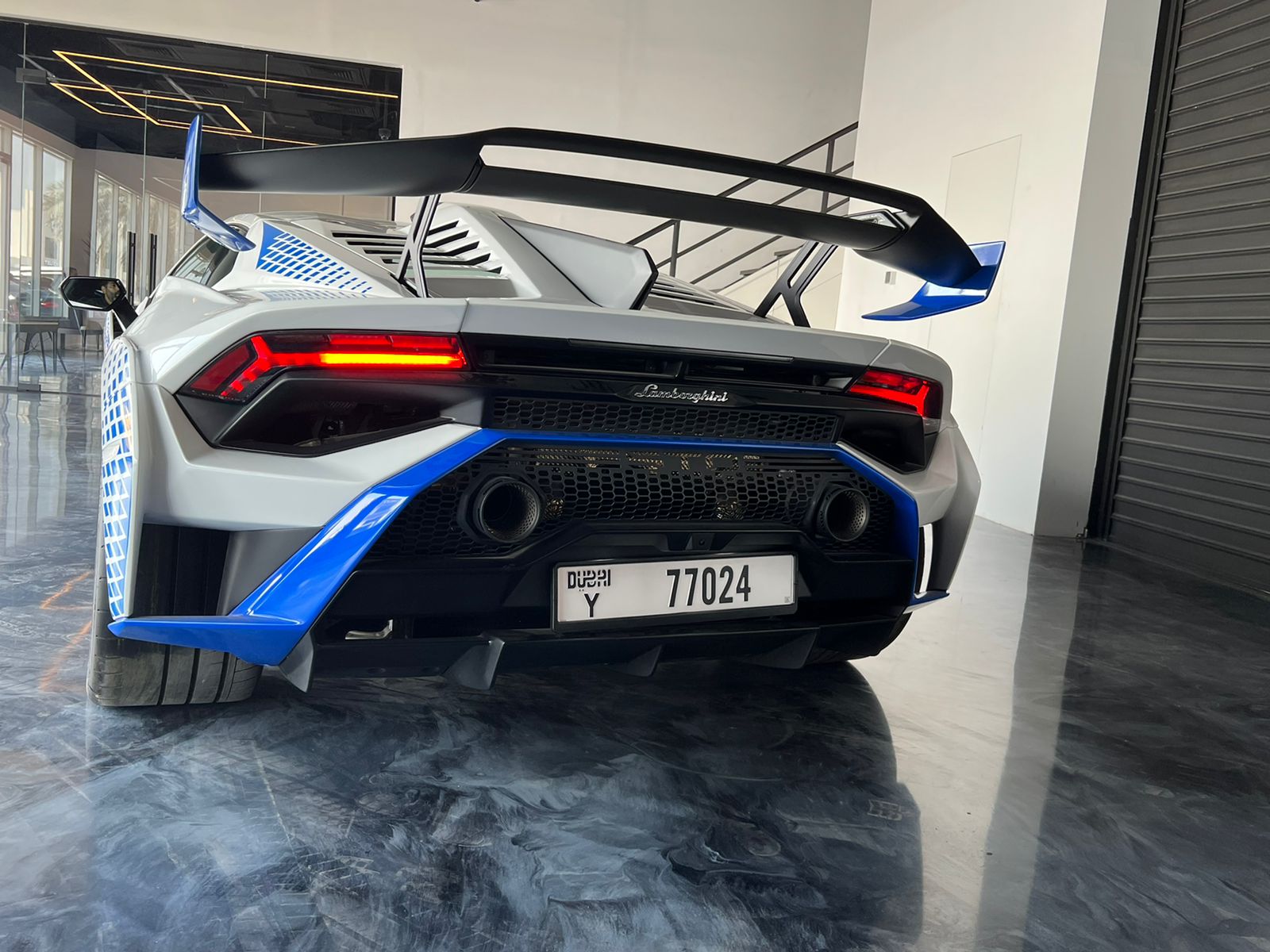 Lamborghini Huracan STO interior and exterior views - Image 5