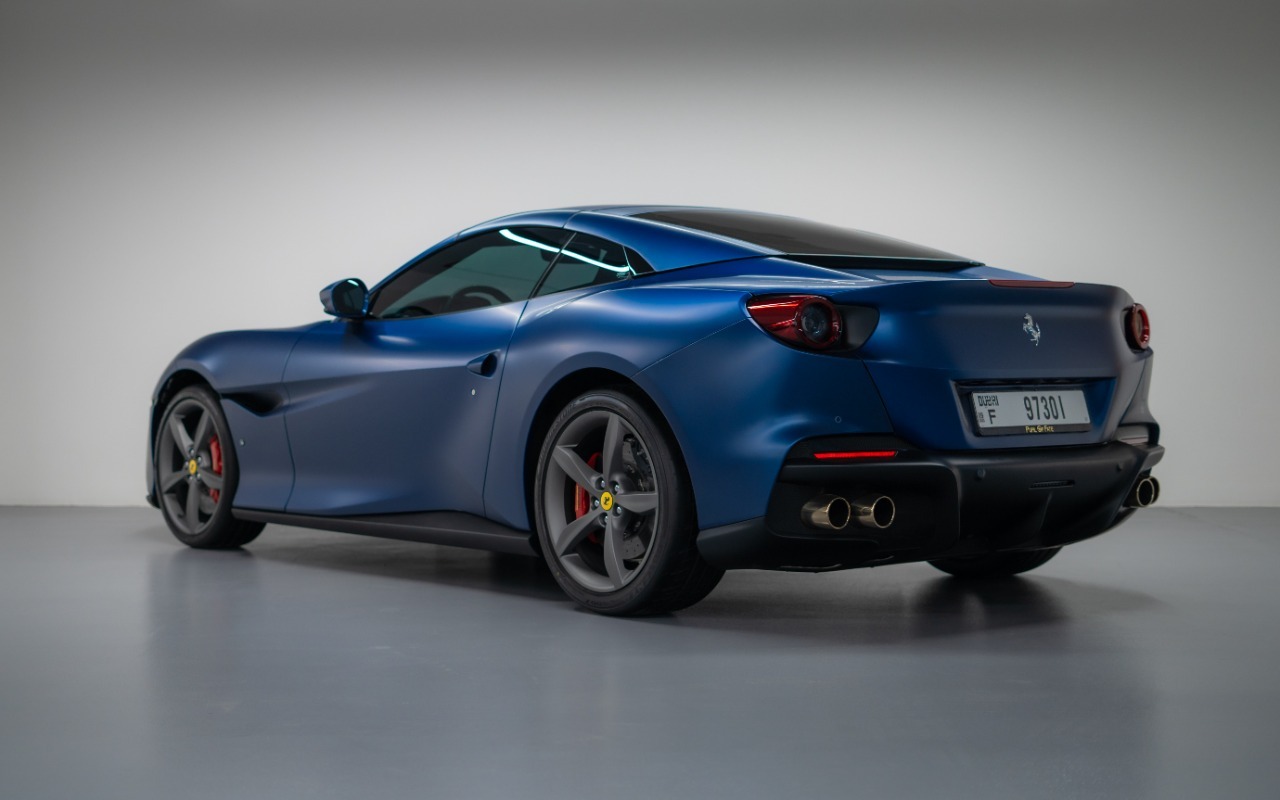 Ferrari Portofino M interior and exterior views - Image 4