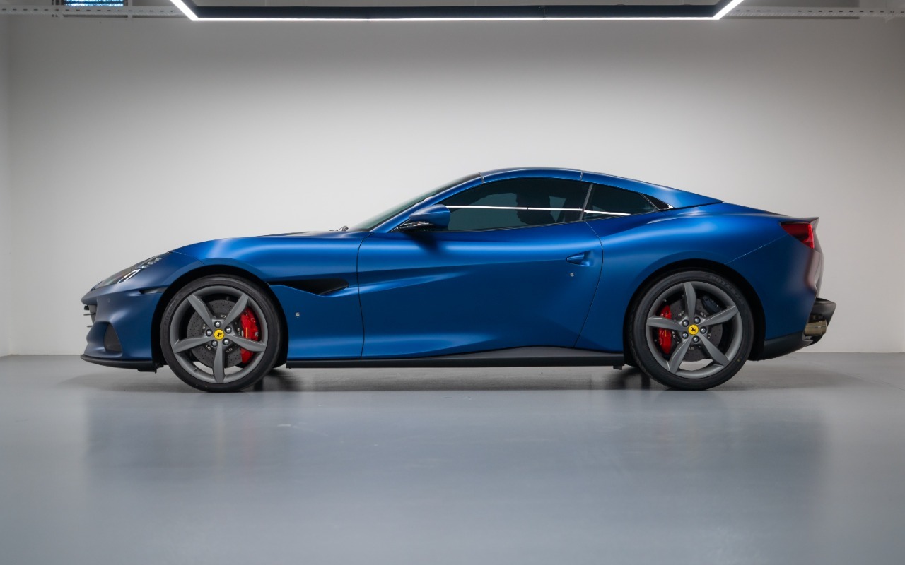 Ferrari Portofino M interior and exterior views - Image 3