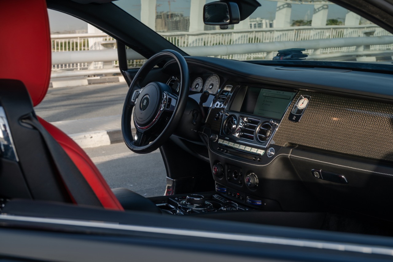 Rolls Royce Wraith Black Badge interior and exterior views - Image 5