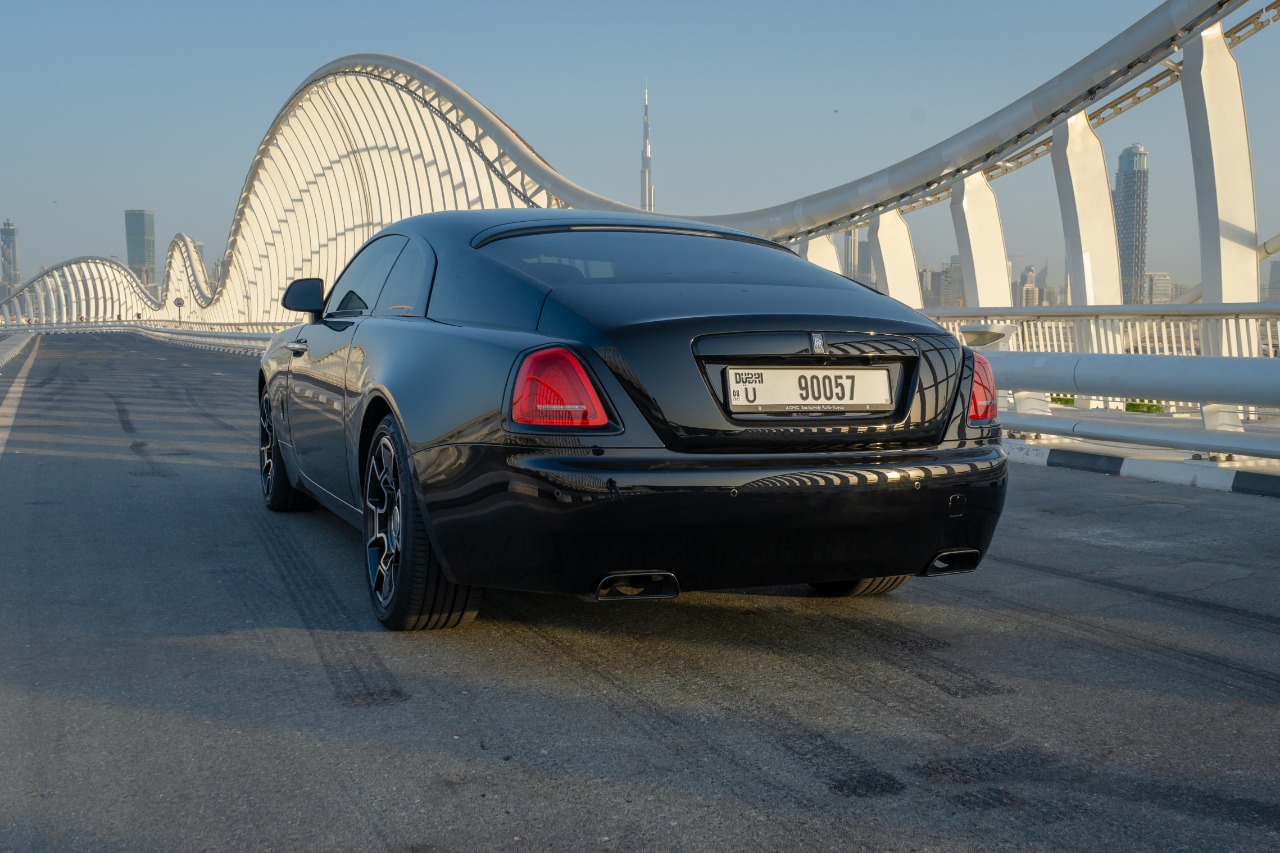 Rolls Royce Wraith Black Badge interior and exterior views - Image 4