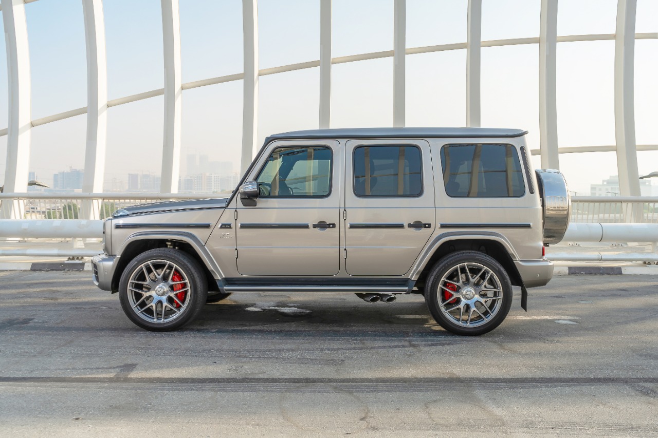 Mercedes G63 interior and exterior views - Image 3