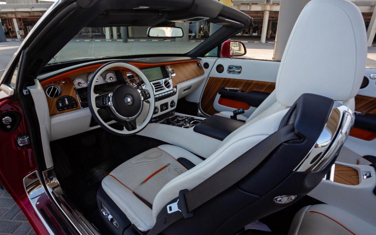 Rolls Royce Dawn interior and exterior views - Image 5