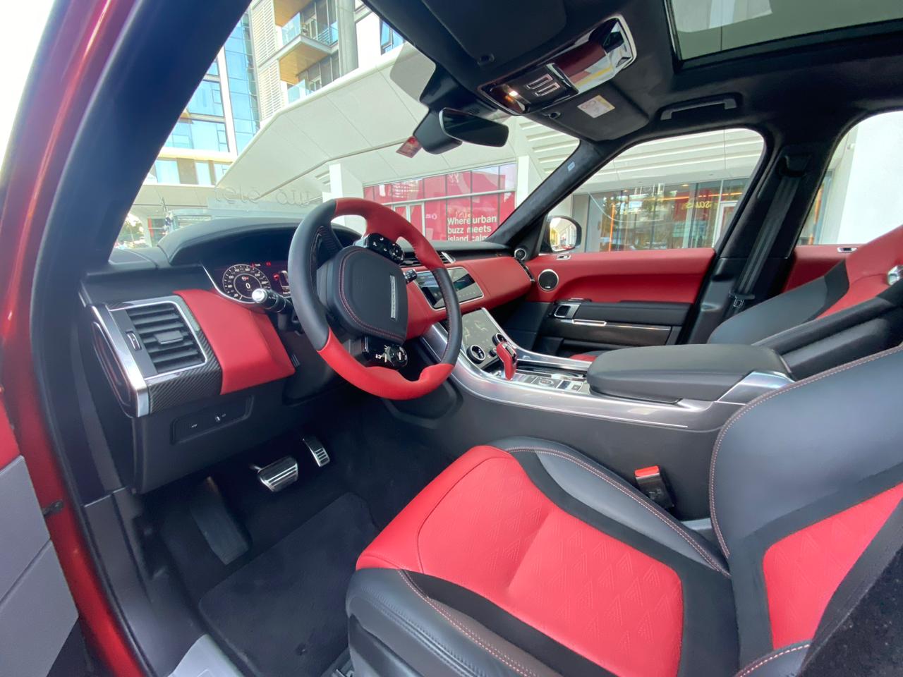 Range Rover SVR interior and exterior views - Image 6