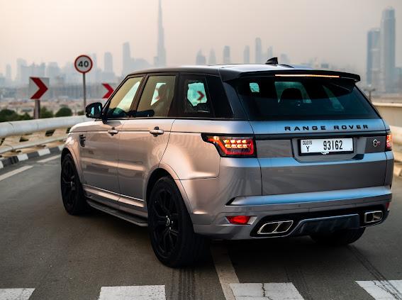 Range Rover SVR interior and exterior views - Image 3