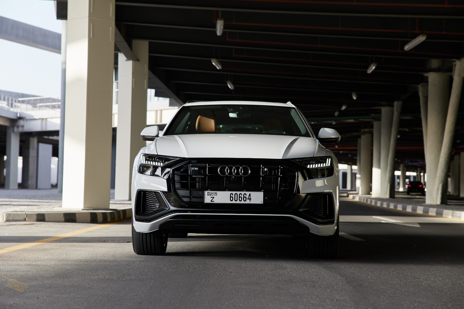 Audi Q8 55TFSI quattro interior and exterior views - Image 3