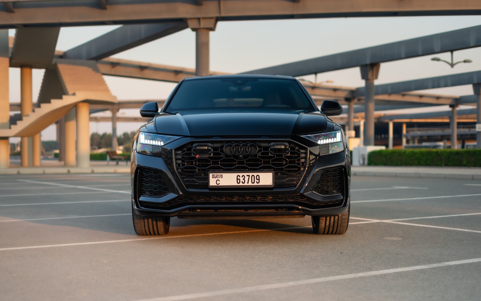 Audi RSQ8 interior and exterior views - Image 1