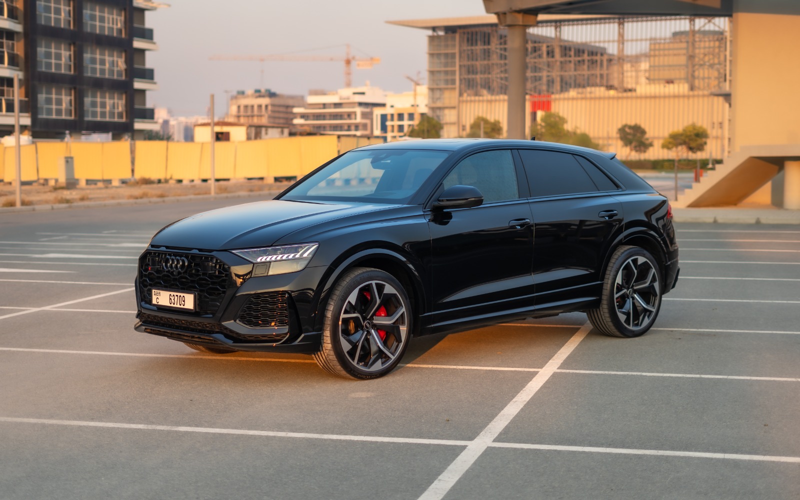 Rent Audi RSQ8 2022 in Dubai - Luxury sports car rental