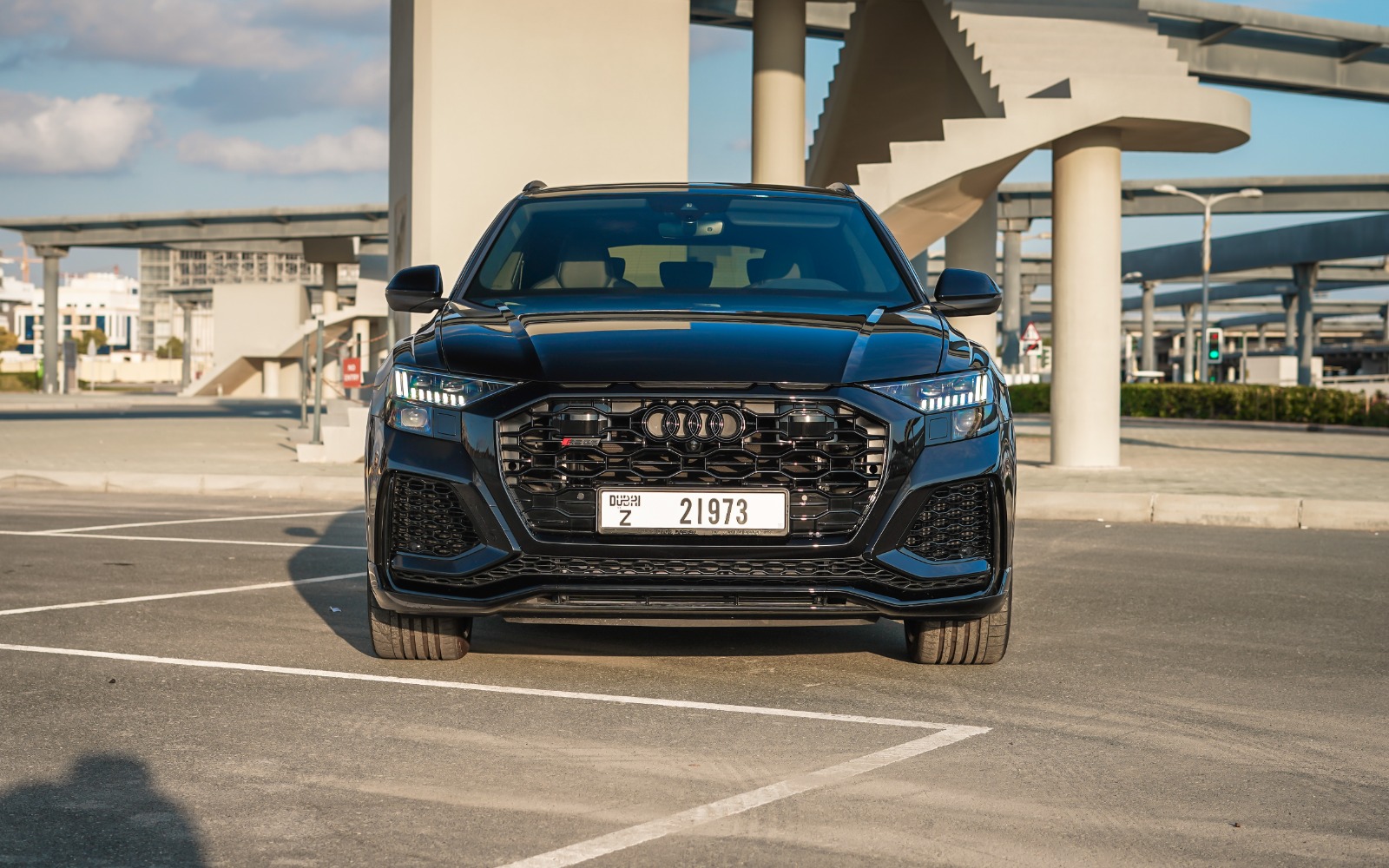 Audi RSQ8 interior and exterior views - Image 3