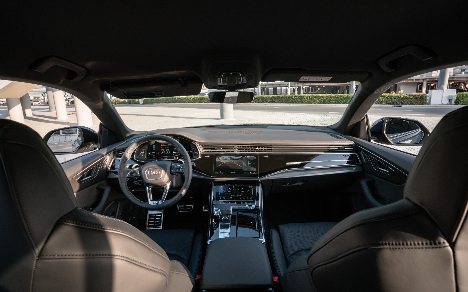 Audi RSQ8 interior and exterior views - Image 4