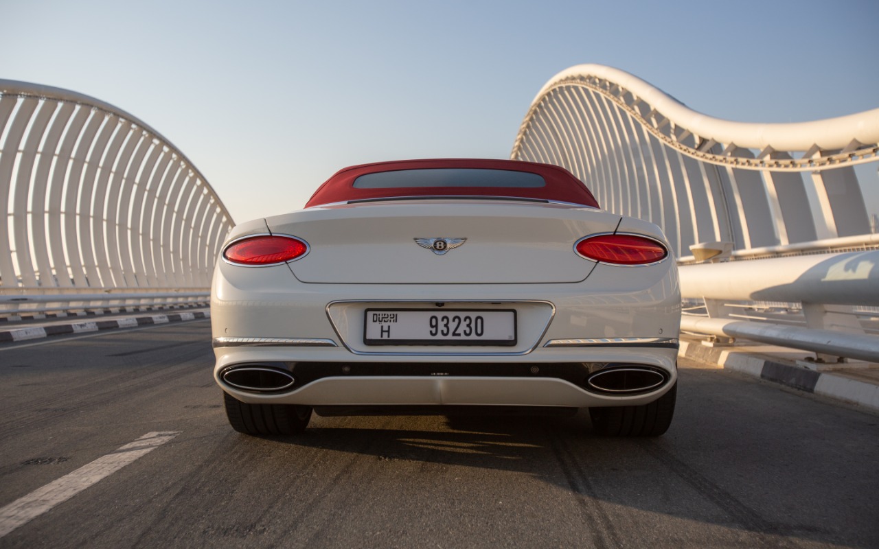 Bentley Continental GTC V12 interior and exterior views - Image 3