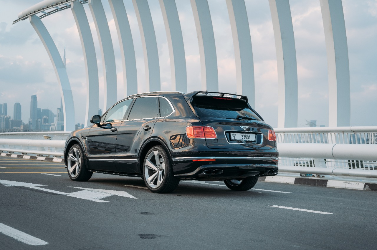 Bentley Bentayga interior and exterior views - Image 1