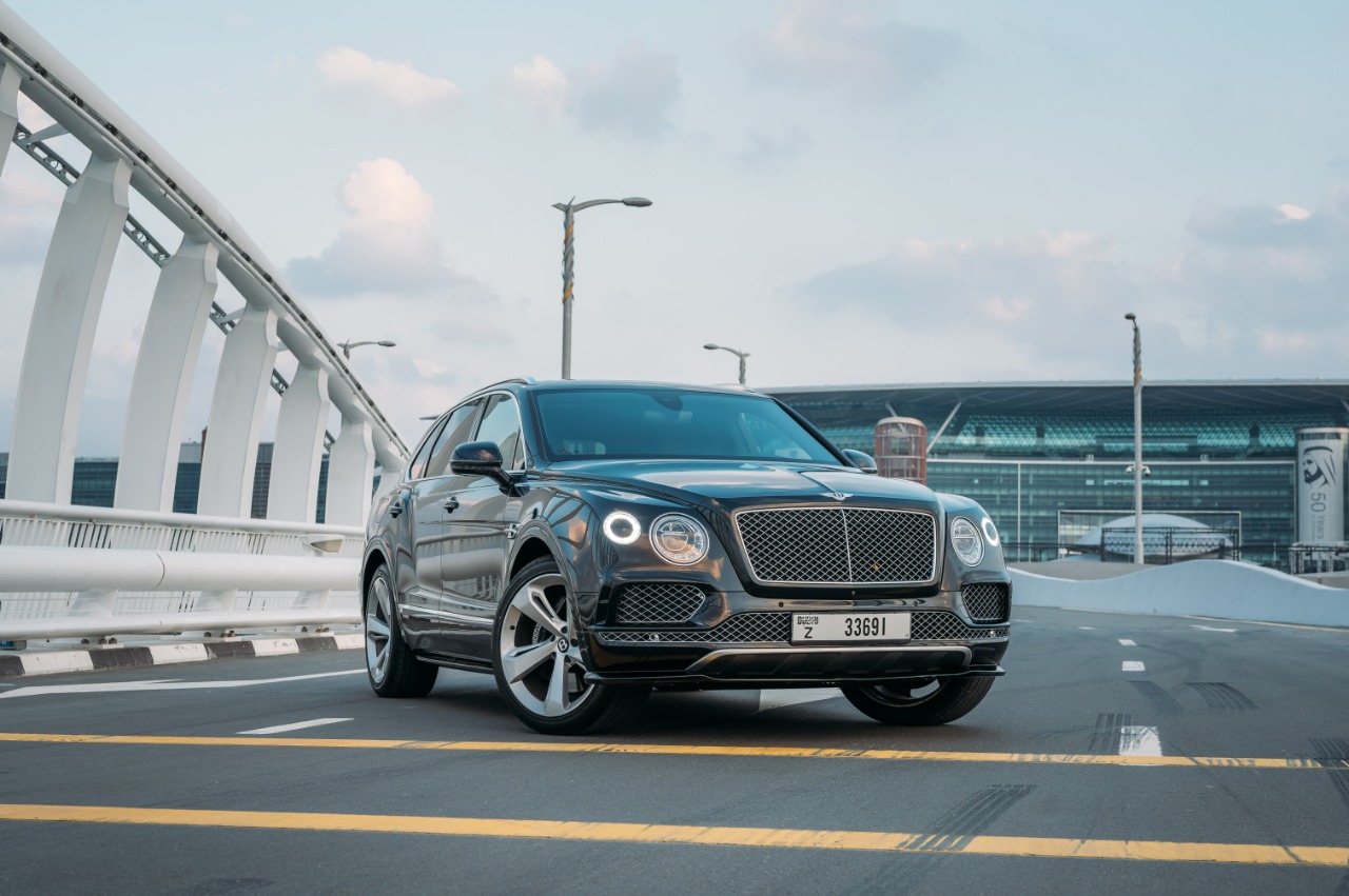 Bentley Bentayga interior and exterior views - Image 3