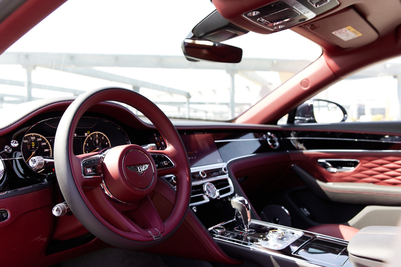 Bentley Flying Spur interior and exterior views - Image 4