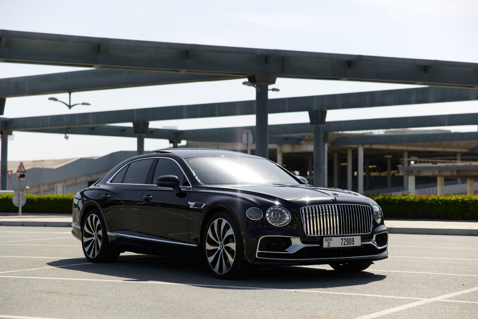 Rent Bentley Flying Spur in Dubai