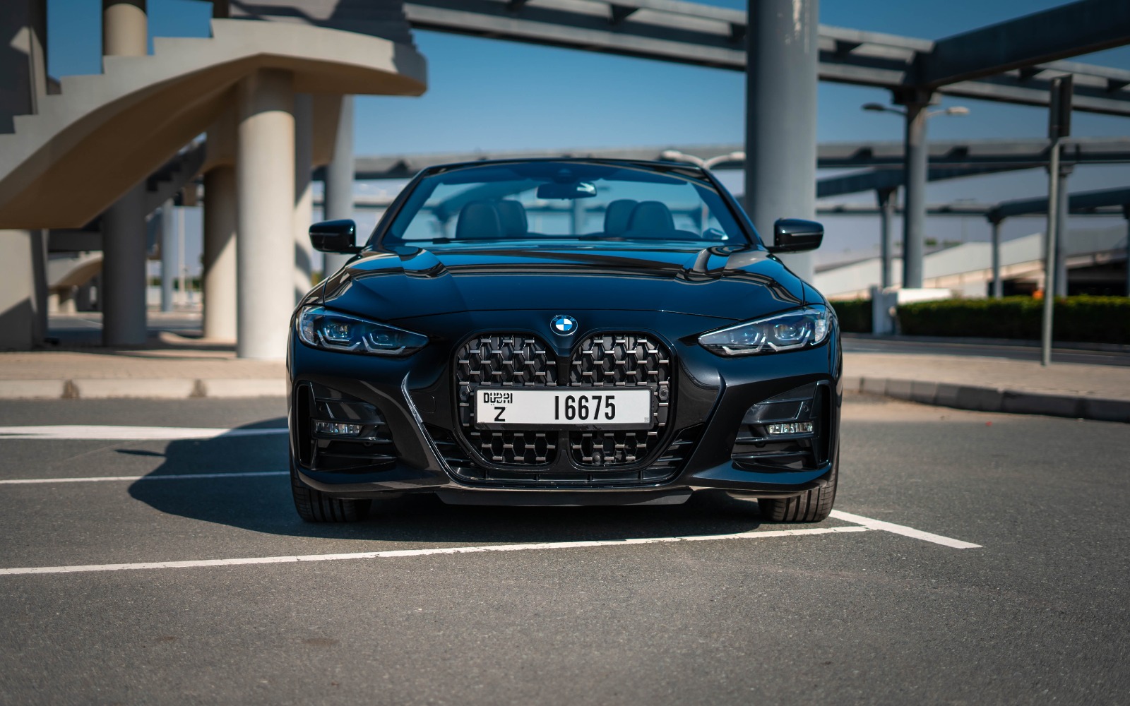 BMW 430i cabrio interior and exterior views - Image 1