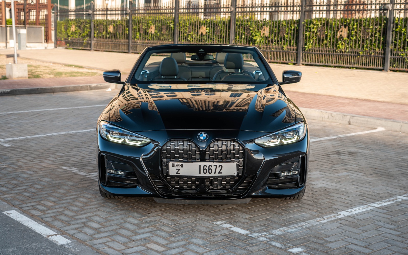 BMW 430i cabrio interior and exterior views - Image 1
