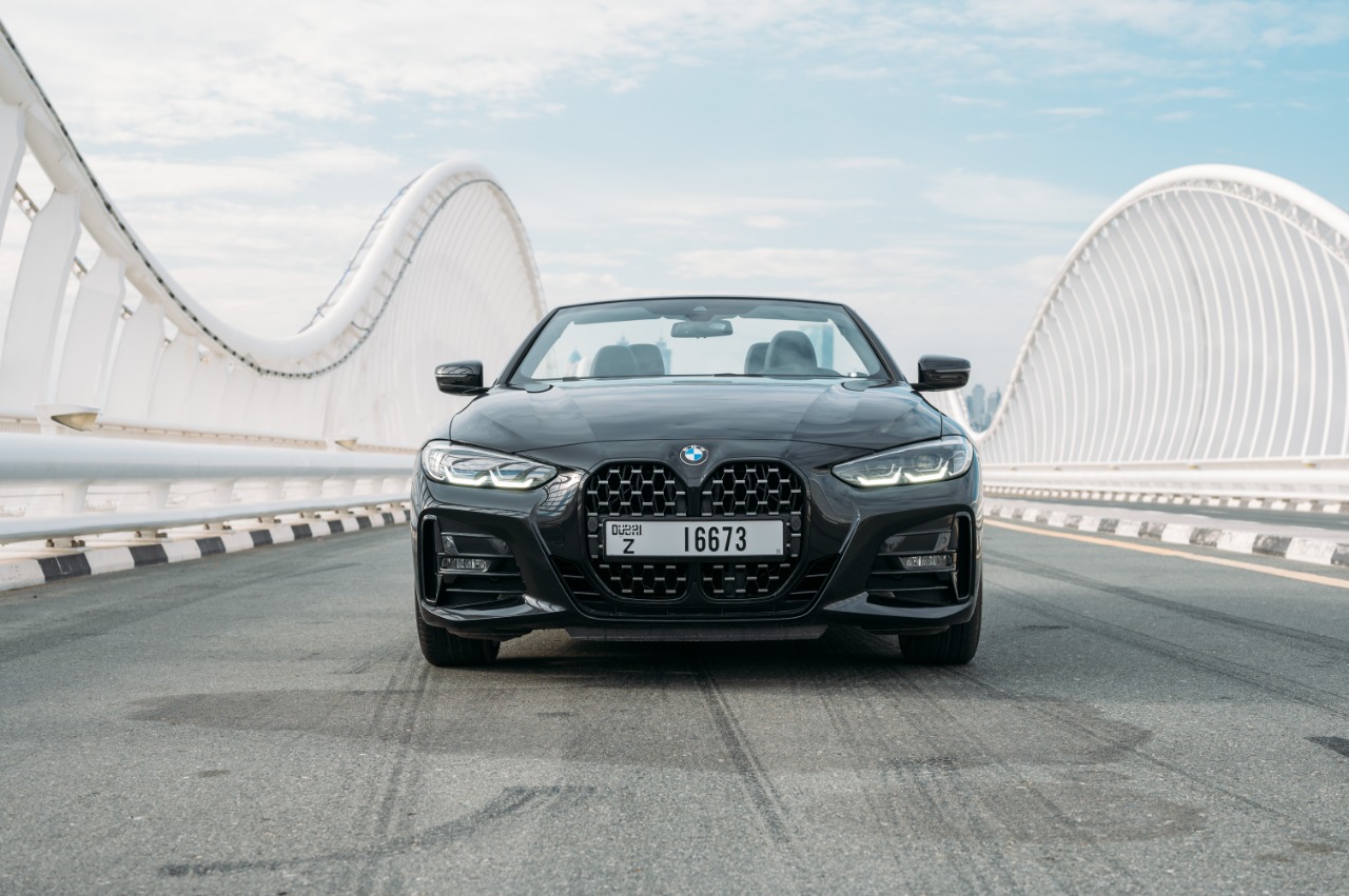 BMW 430i cabrio interior and exterior views - Image 1