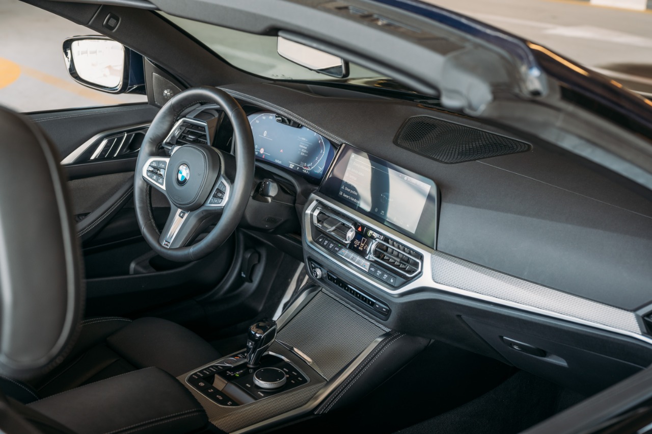 BMW 430i cabrio interior and exterior views - Image 2