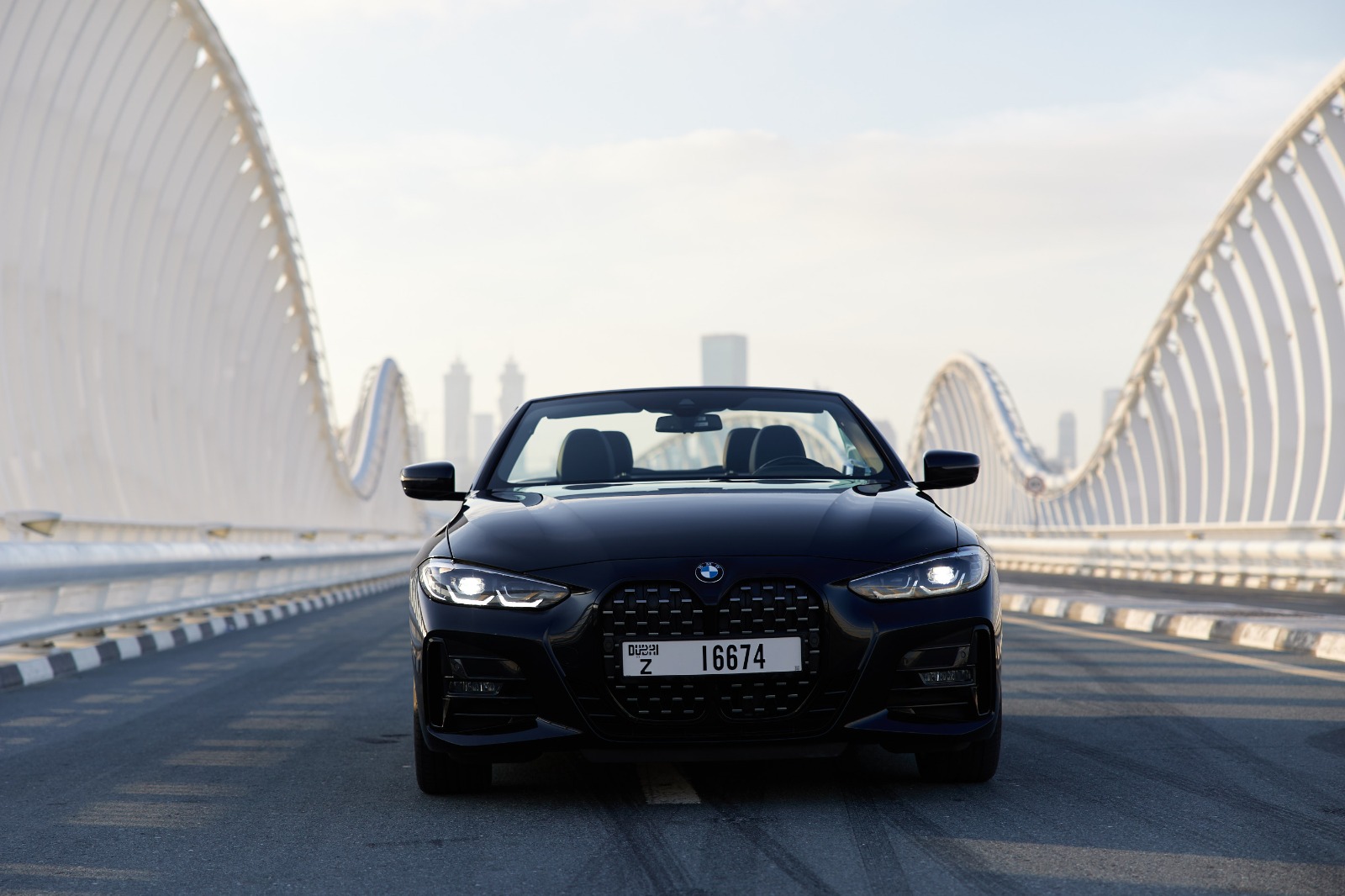 BMW 430i cabrio interior and exterior views - Image 1