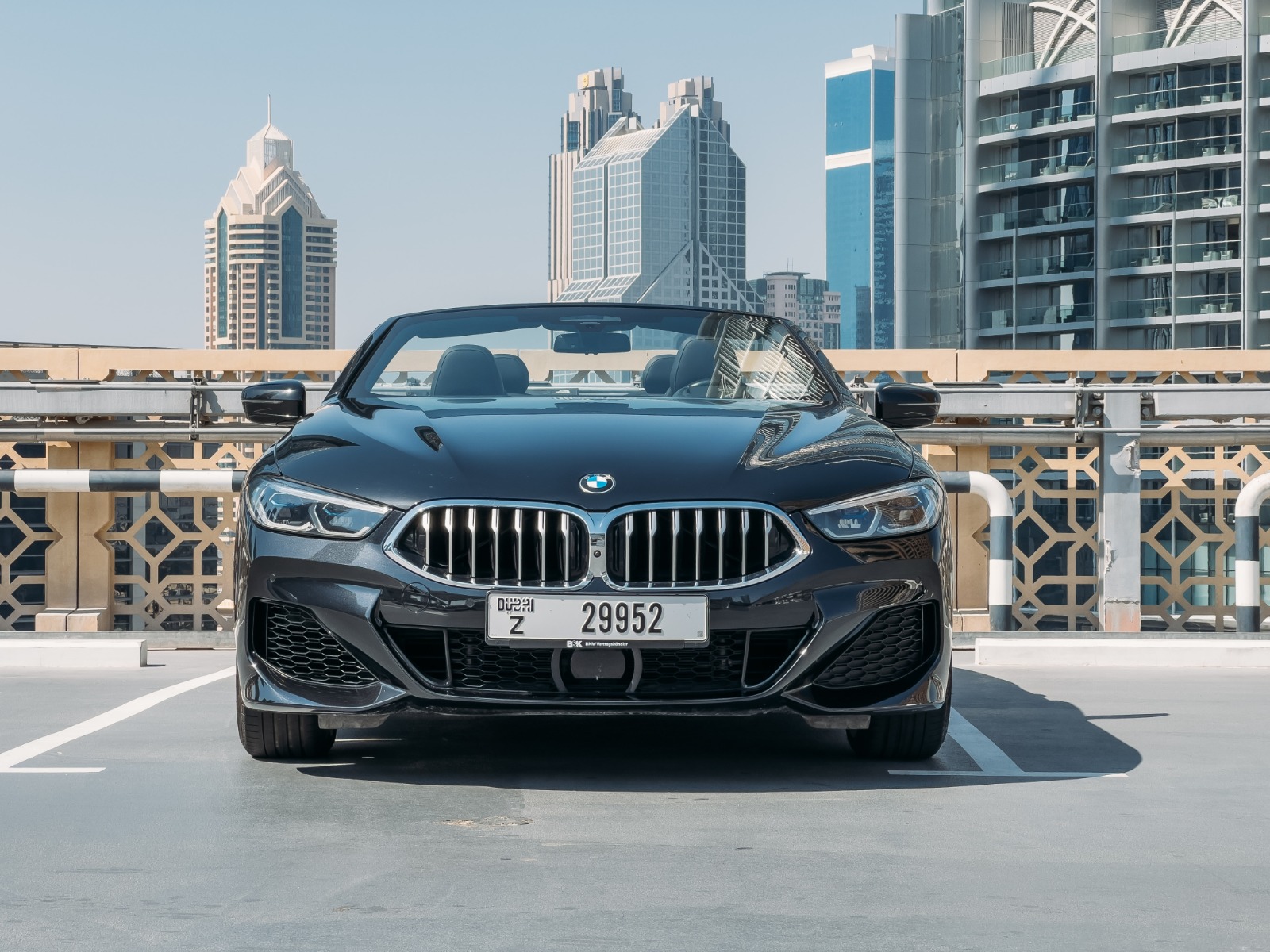 BMW 840i cabrio interior and exterior views - Image 3