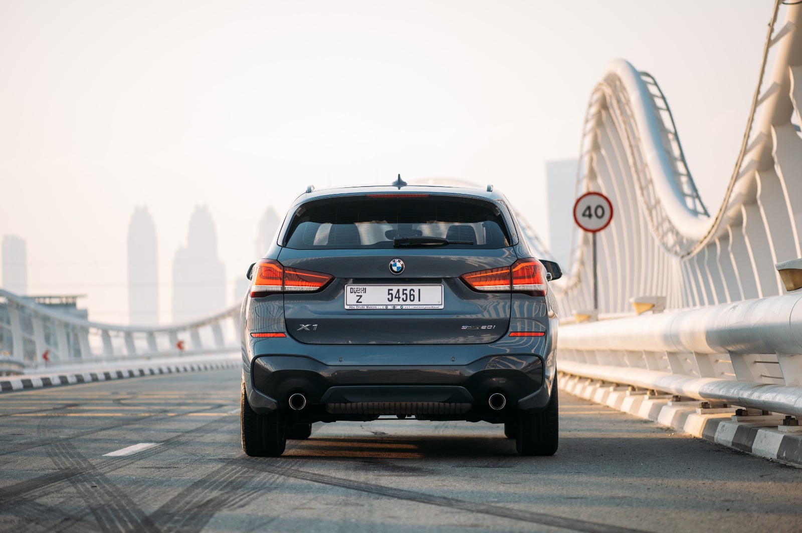BMW X1 interior and exterior views - Image 3