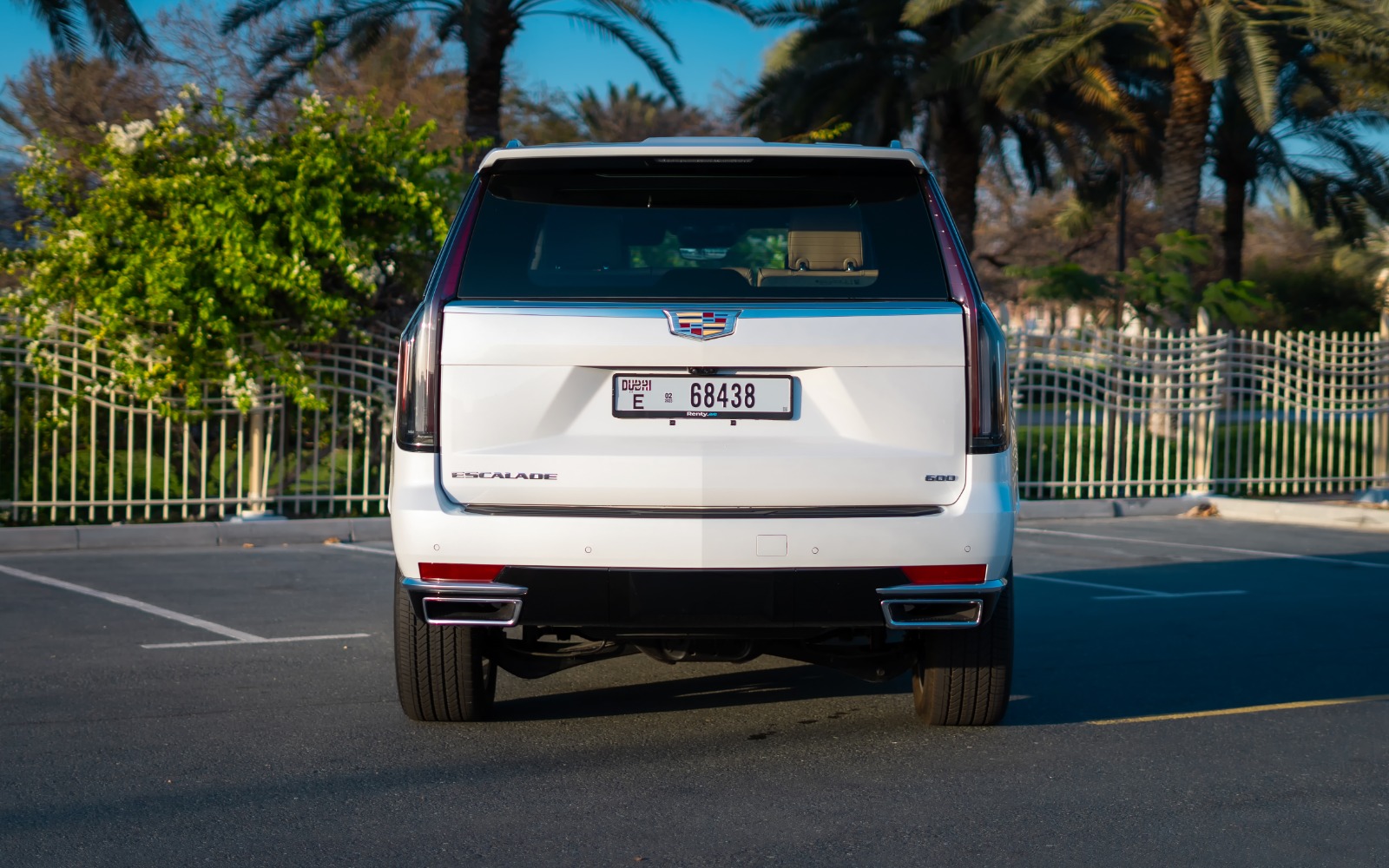 Cadillac Escalade interior and exterior views - Image 2