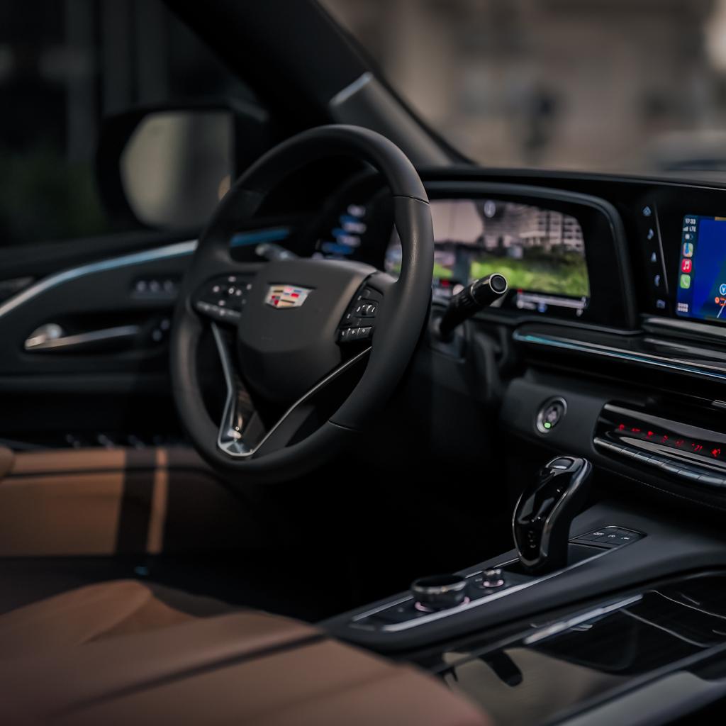 Cadillac Escalade interior and exterior views - Image 2